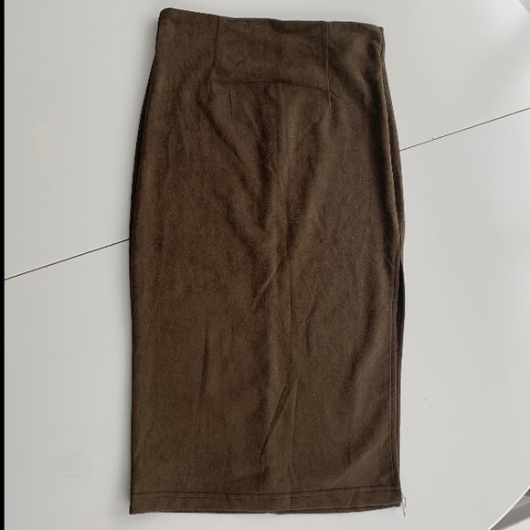 Fashion Nova Set - Picture 3 of 3